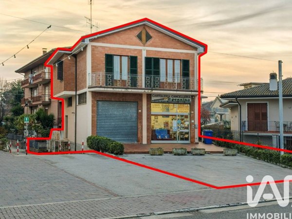 casa indipendente in vendita a Monterubbiano