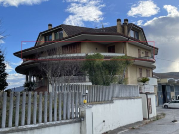 casa indipendente in vendita a Monterubbiano