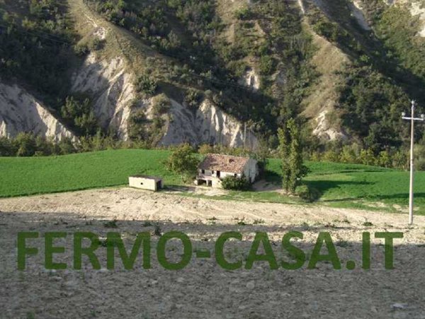 casa indipendente in vendita a Monterubbiano in zona Montotto