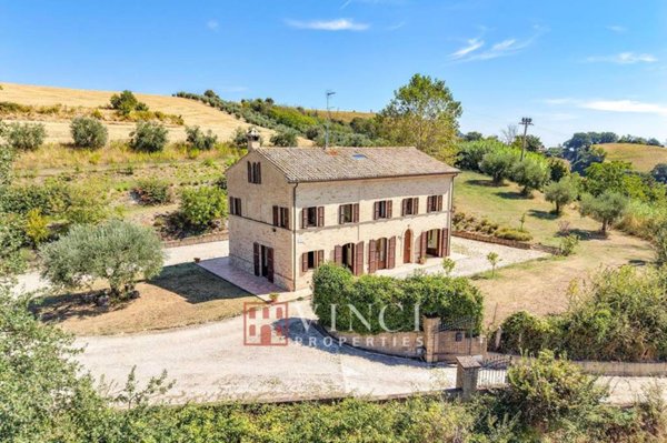 casa indipendente in vendita a Monterubbiano in zona Montotto
