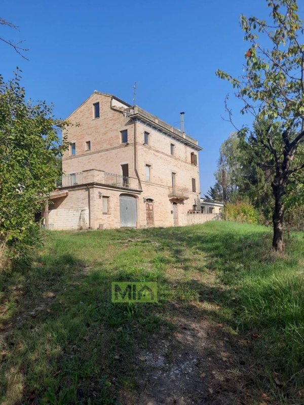 casa indipendente in vendita a Monte San Pietrangeli