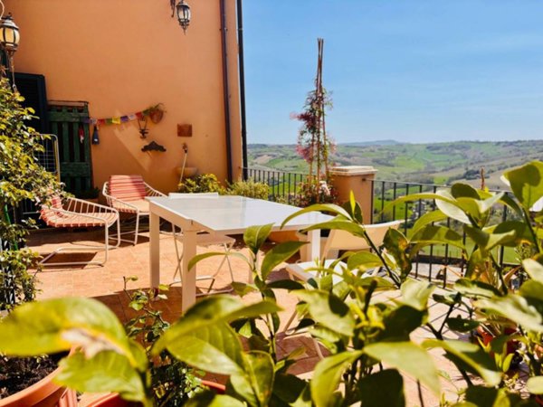casa indipendente in vendita a Monte San Pietrangeli