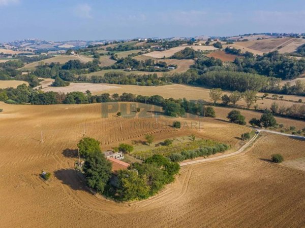 casa indipendente in vendita a Monte San Pietrangeli
