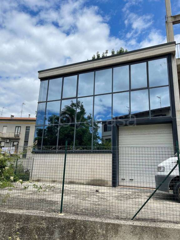 negozio in vendita a Monte San Pietrangeli