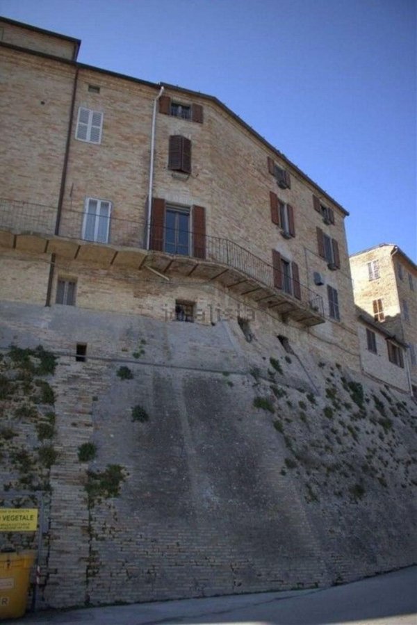 ufficio in vendita a Monte San Pietrangeli