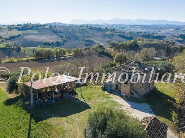 casa indipendente in vendita a Monte San Pietrangeli