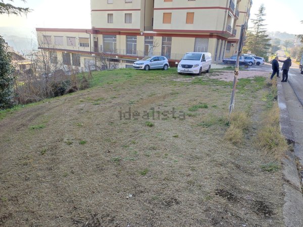 terreno edificabile in vendita a Monte San Pietrangeli