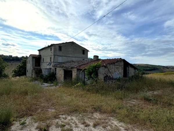 terreno agricolo in vendita a Monte San Pietrangeli