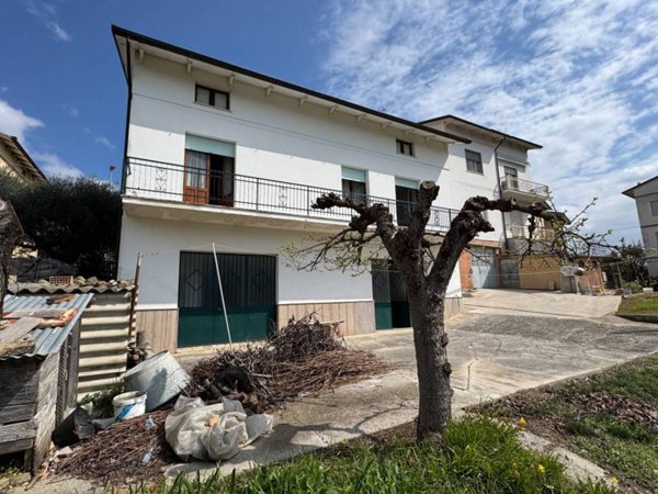 casa indipendente in vendita a Monte San Pietrangeli