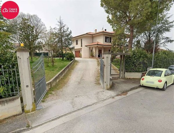 casa indipendente in vendita a Monte San Pietrangeli