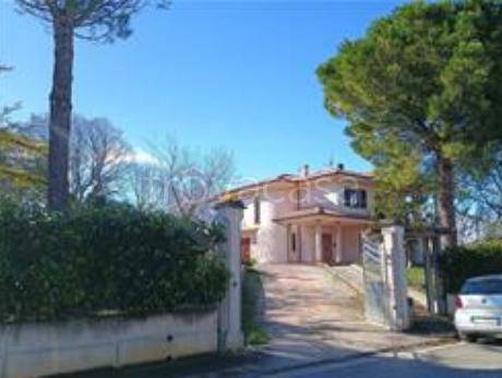 casa indipendente in vendita a Monte San Pietrangeli