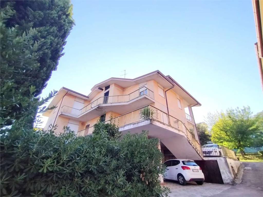 appartamento in vendita a Monte Urano