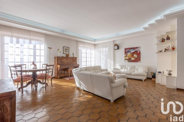 casa indipendente in vendita a Monte Urano