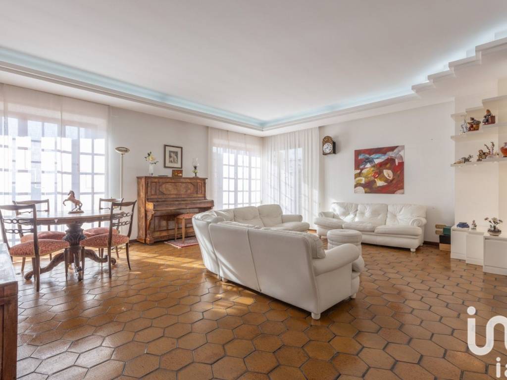 casa indipendente in vendita a Monte Urano