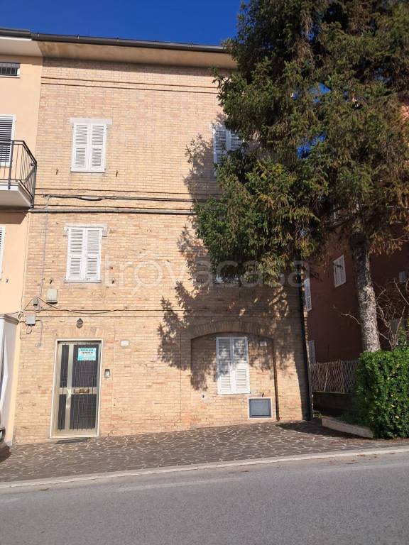 casa indipendente in vendita a Monte Urano