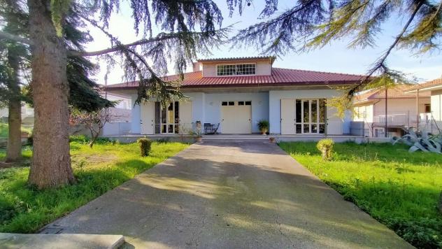 casa indipendente in vendita a Monte Urano