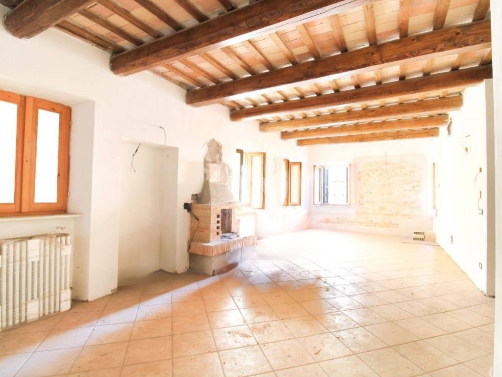 appartamento in vendita a Monte Urano