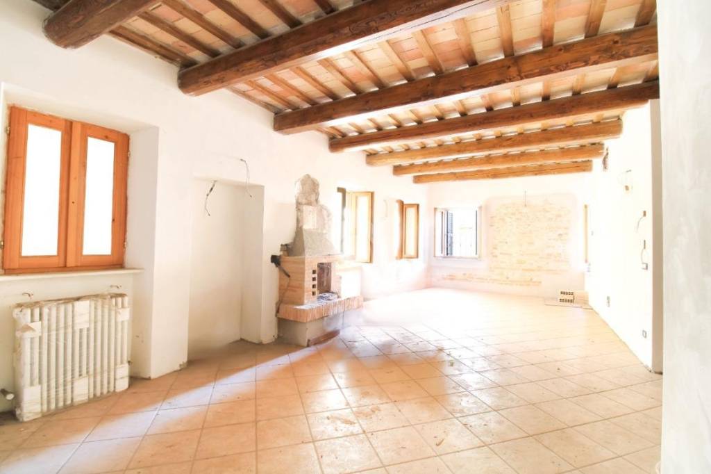 appartamento in vendita a Monte Urano