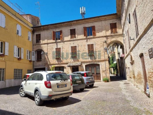 casa indipendente in vendita a Monte Urano