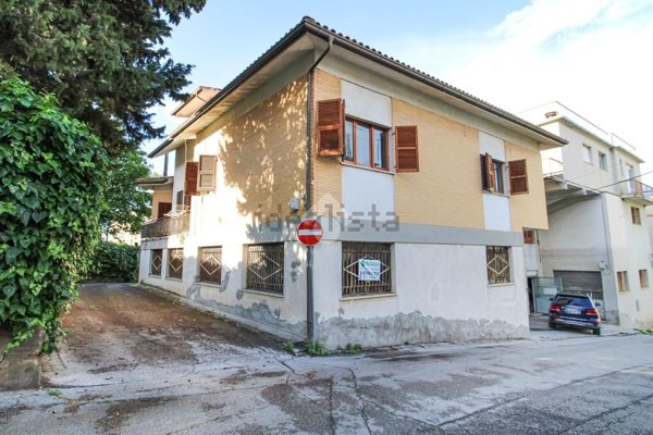 appartamento in vendita a Monte Urano