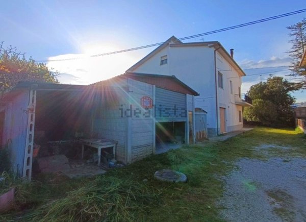 casa indipendente in vendita a Monte Urano
