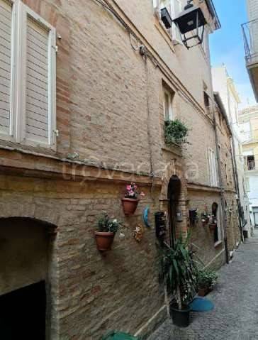 appartamento in vendita a Monte Urano