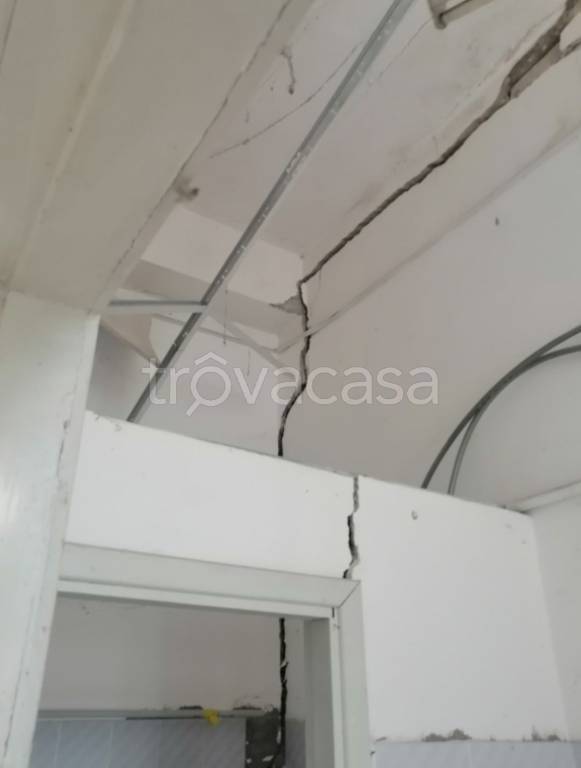 negozio in vendita a Monte Urano