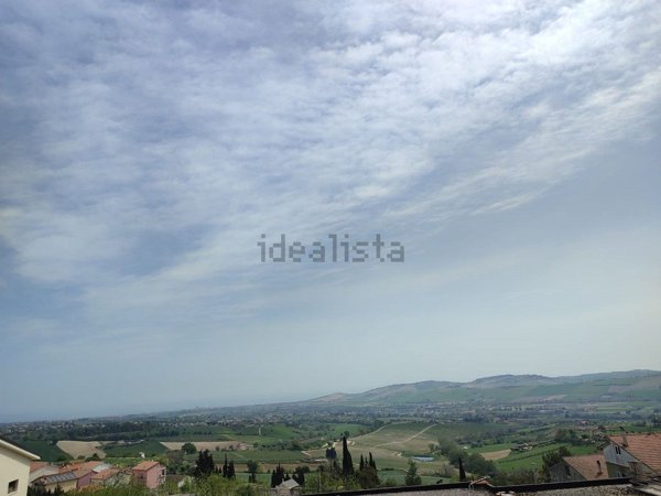 appartamento in vendita a Monte Urano