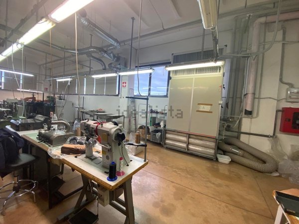 capannone in vendita a Monte Urano