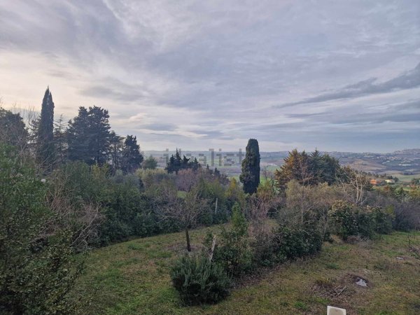 appartamento in vendita a Monte Urano