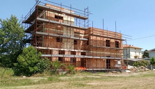 locale di sgombero in vendita a Monte Urano