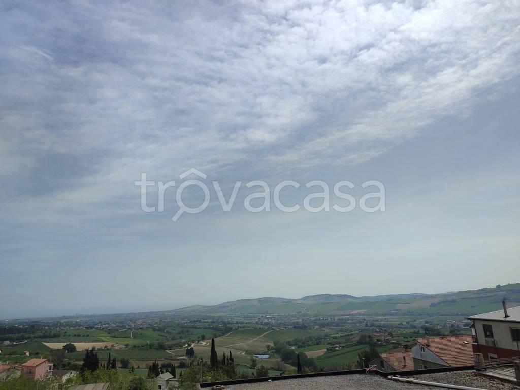 appartamento in vendita a Monte Urano