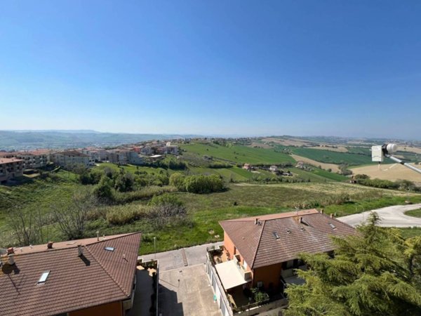 appartamento in vendita a Monte Urano