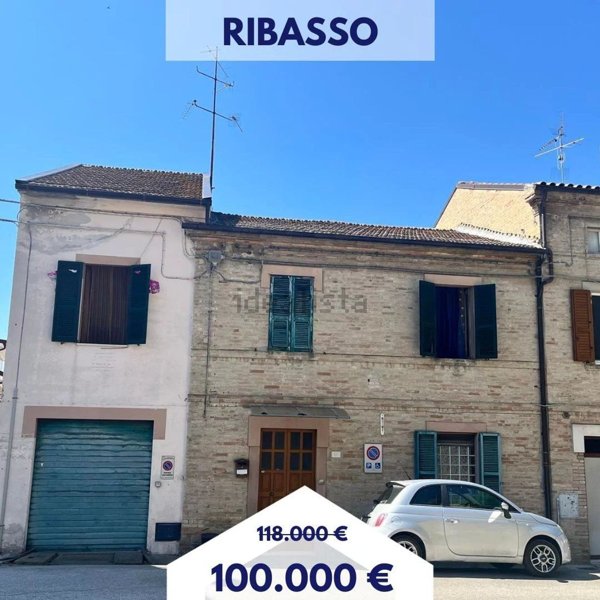 casa indipendente in vendita a Monte Urano