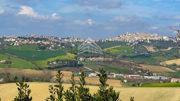 appartamento in vendita a Monte Urano
