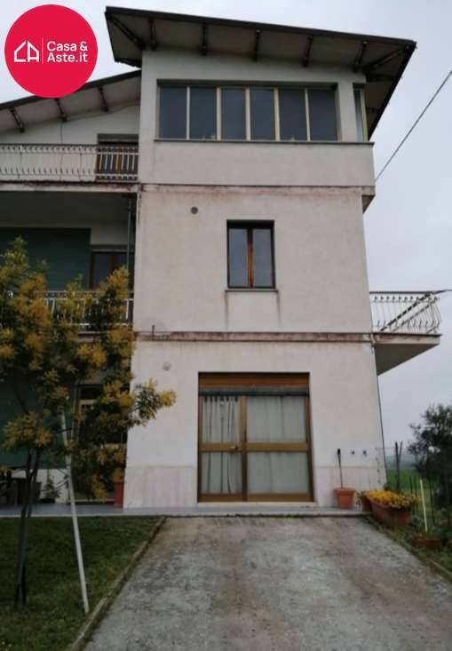 appartamento in vendita a Monte Urano