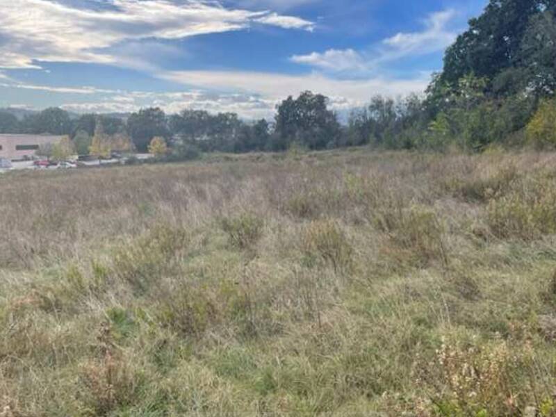 terreno edificabile in vendita a Monte Urano
