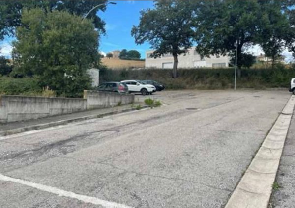 terreno edificabile in vendita a Monte Urano