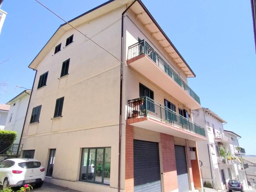 casa indipendente in vendita a Monte Urano