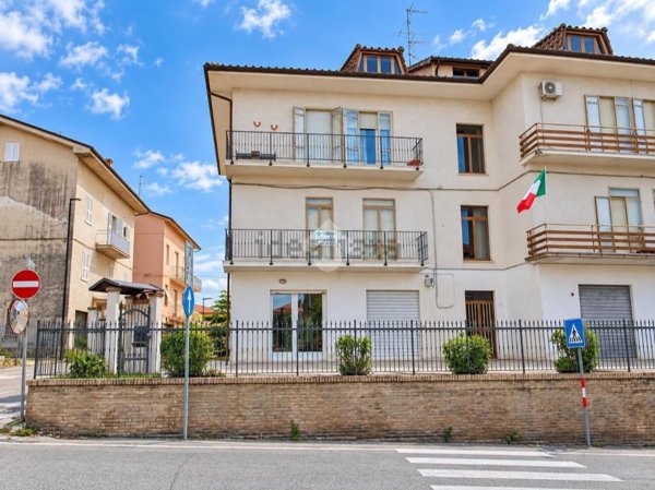 appartamento in vendita a Monte Urano