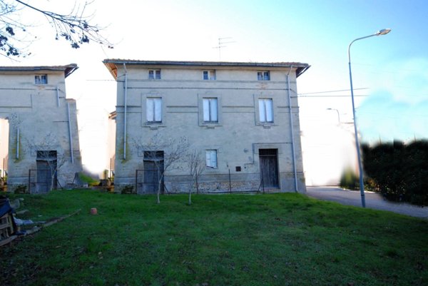 casa indipendente in vendita a Monte Vidon Combatte