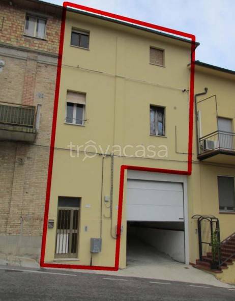 casa indipendente in vendita a Monte Vidon Corrado
