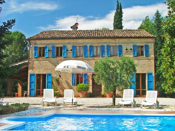 casa indipendente in vendita a Monte Vidon Corrado