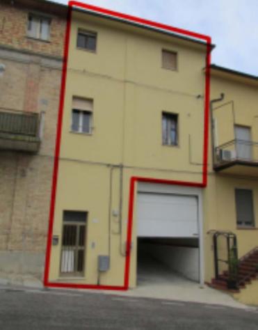 intera palazzina in vendita a Monte Vidon Corrado