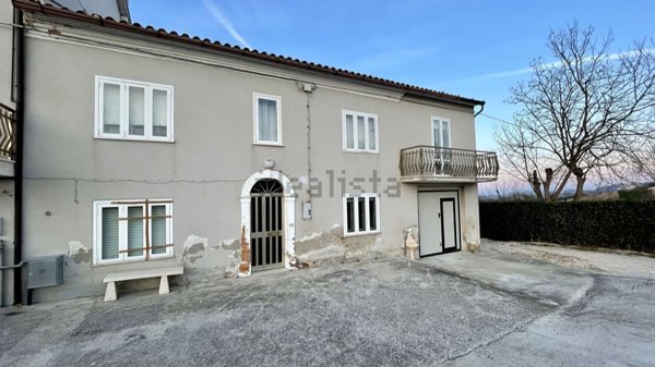 casa indipendente in vendita a Monte Vidon Corrado