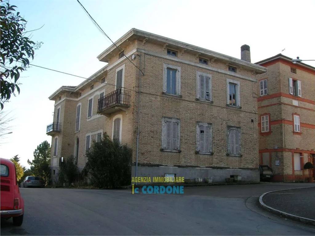 casa indipendente in vendita a Monte Vidon Corrado