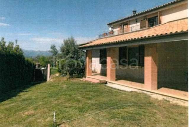 casa indipendente in vendita a Monte Vidon Corrado