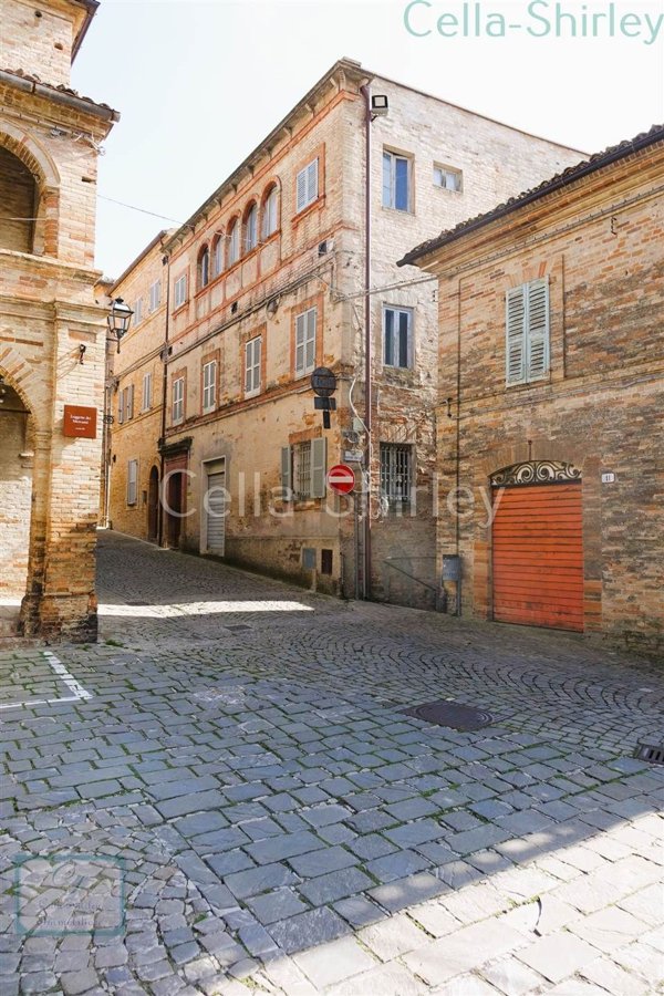 casa indipendente in vendita a Monte Vidon Corrado