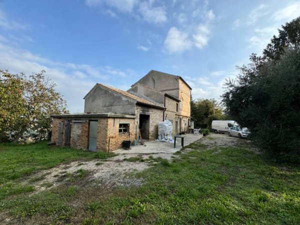 casa indipendente in vendita a Montottone