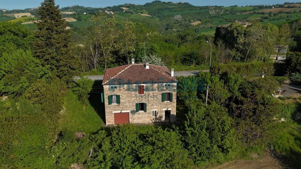 casa indipendente in vendita a Montottone